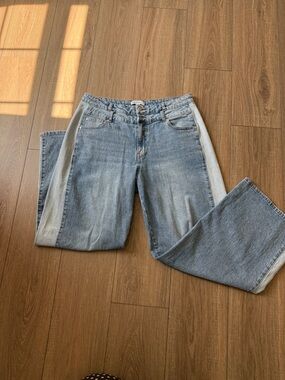 AND NOW THIS Light Wash Two-Tone Wide Leg Jeans - SZ 32